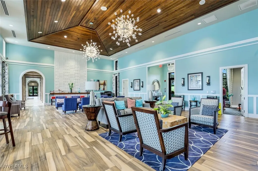 2102 Antigua Lane Naples FL 34120