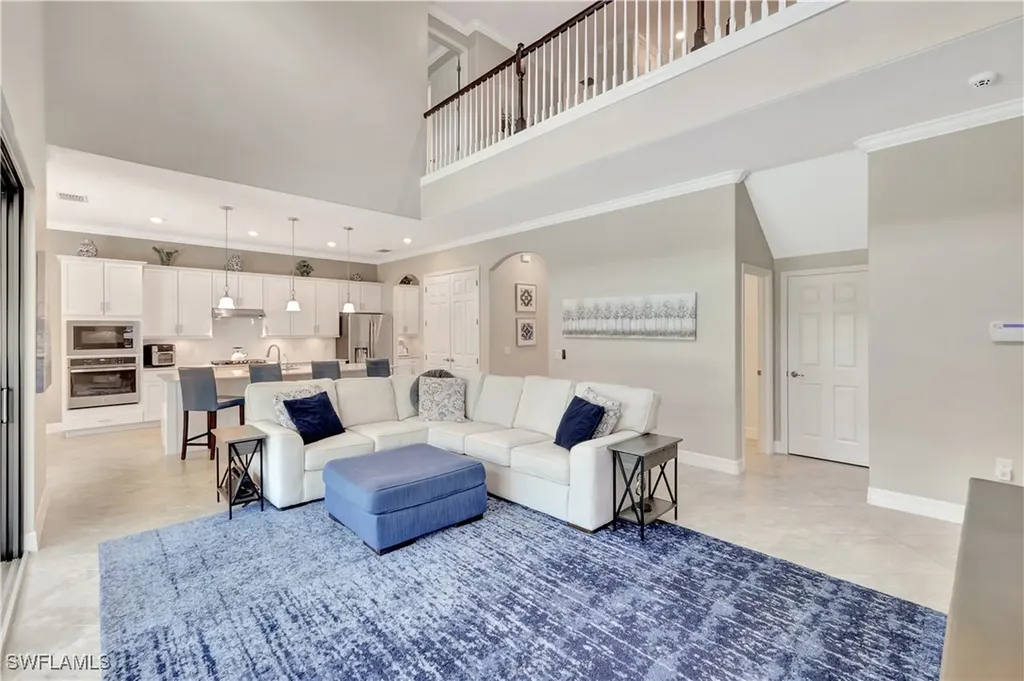 2102 Antigua Lane Naples FL 34120