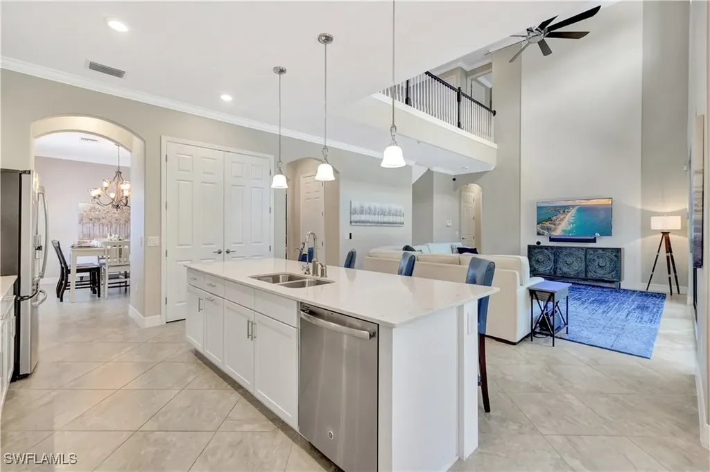2102 Antigua Lane Naples FL 34120