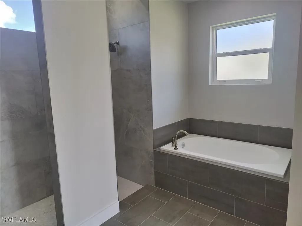 3607 SW 8th Court Cape Coral FL 33914