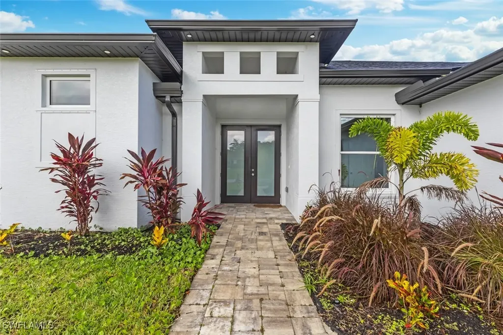3607 SW 8th Court Cape Coral FL 33914