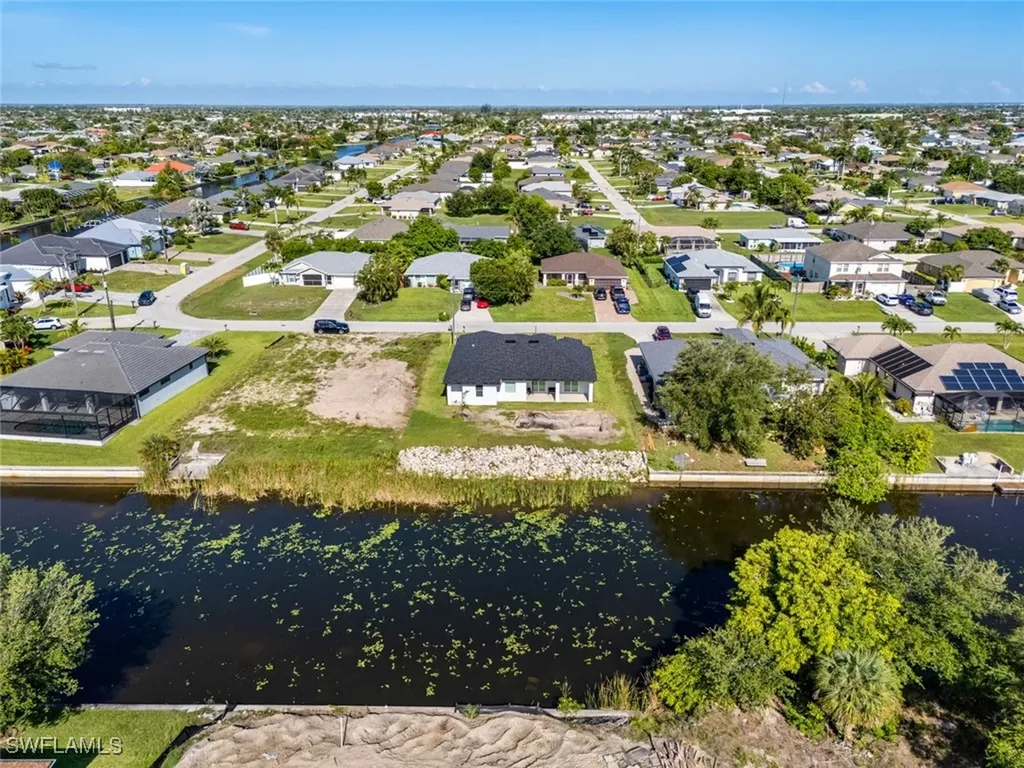 3607 SW 8th Court Cape Coral FL 33914