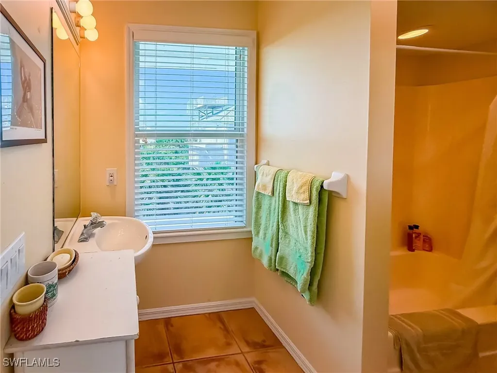 4511 Conch Shell Drive Upper Captiva FL 33924