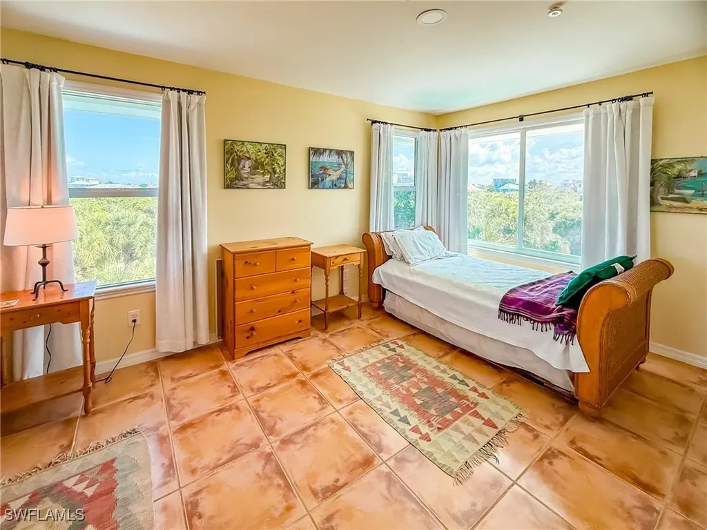 4511 Conch Shell Drive Upper Captiva FL 33924