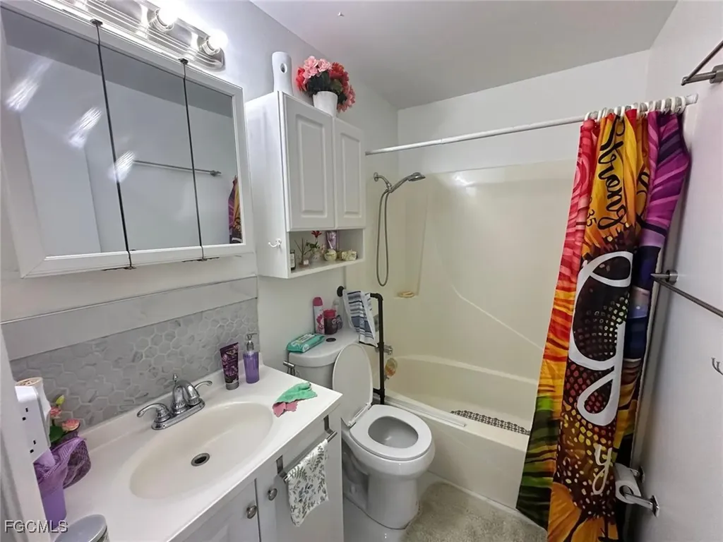 19 Pinewood Boulevard Lehigh Acres FL 33936