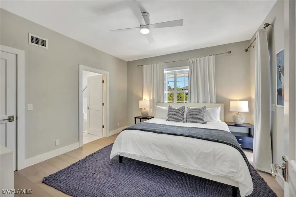 1500 Pelican Avenue Naples FL 34102