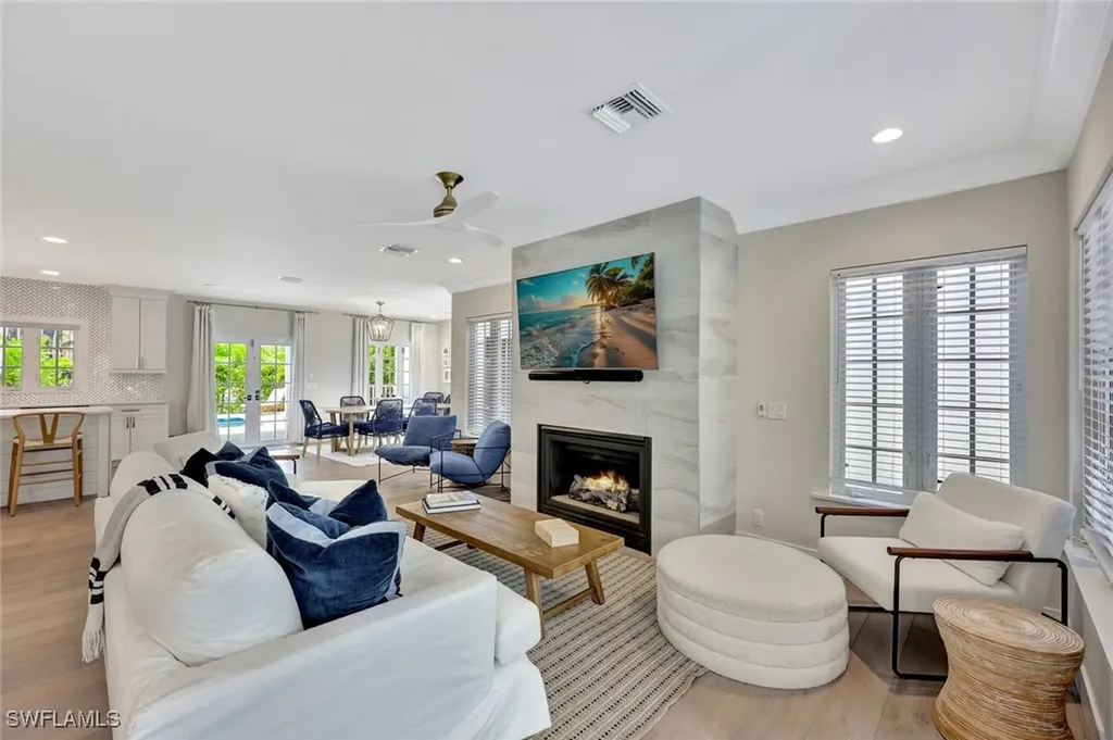 1500 Pelican Avenue Naples FL 34102