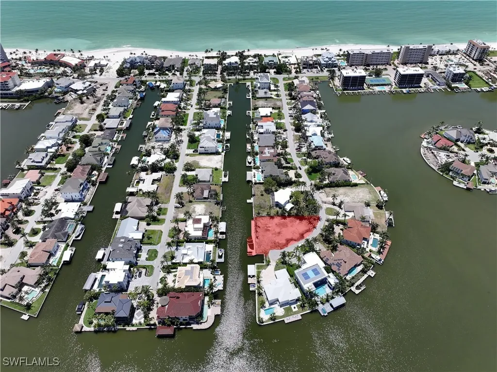 230 Seabreeze Avenue Naples FL 34108
