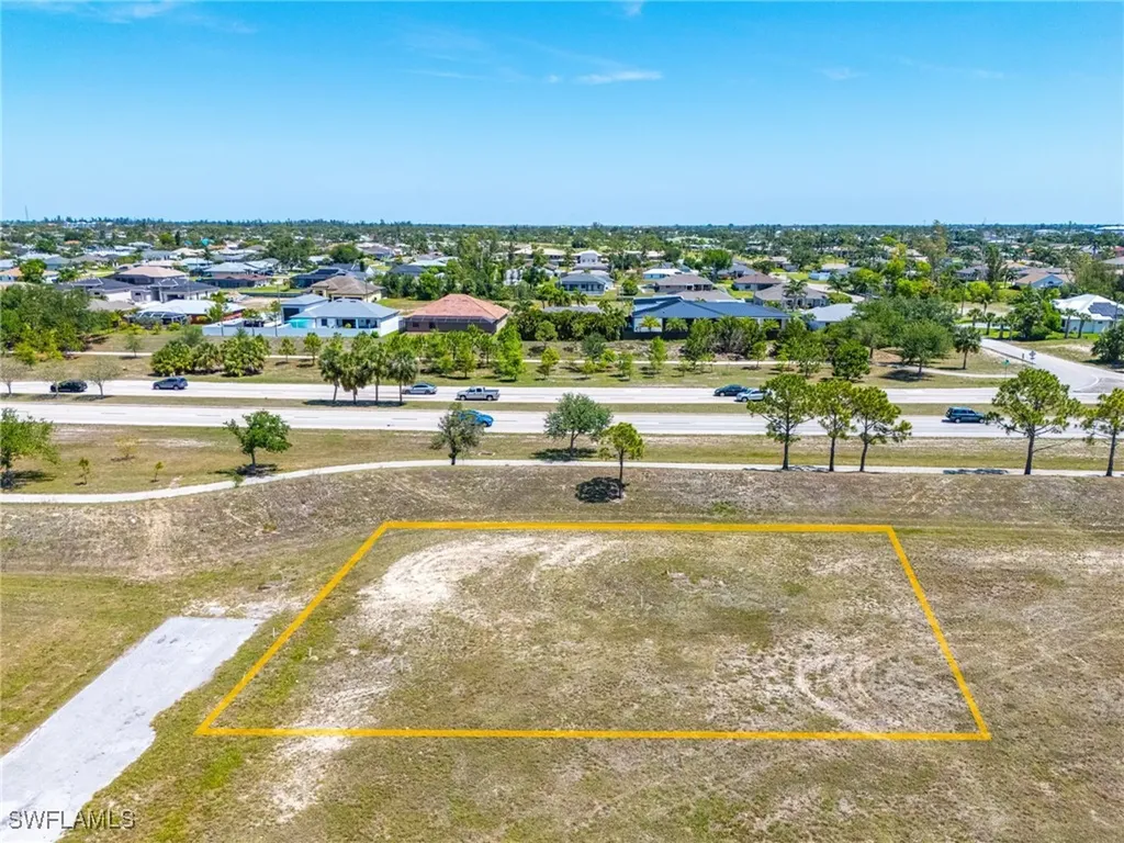 2417 SW 11th Place Cape Coral FL 33914
