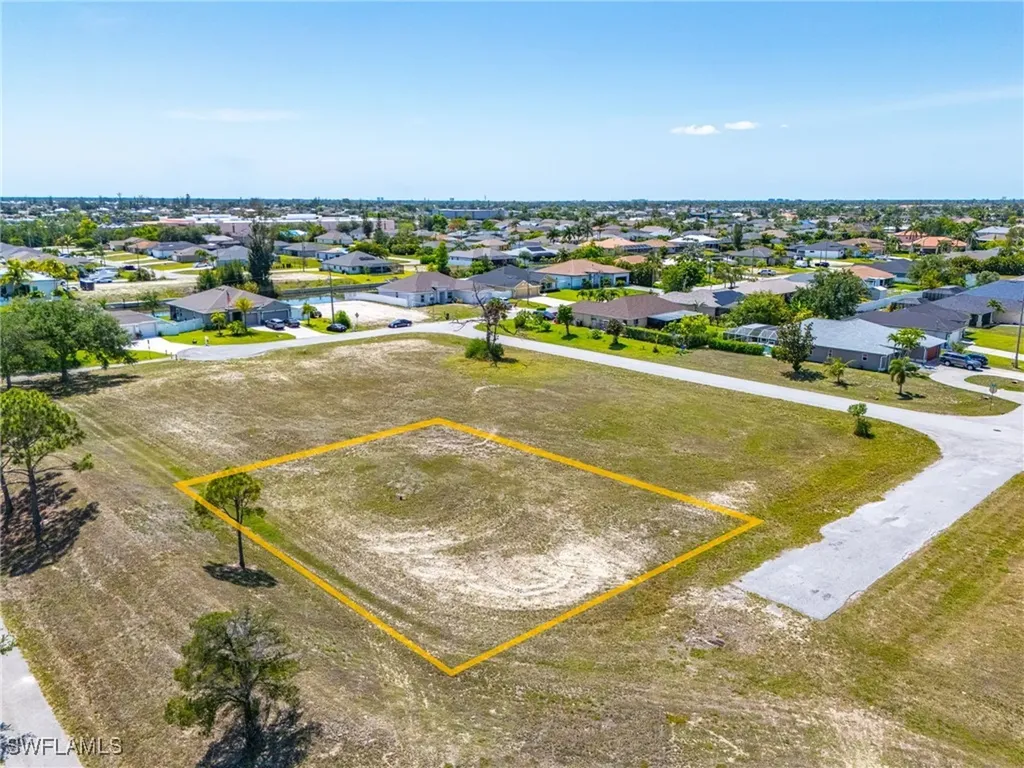 2417 SW 11th Place Cape Coral FL 33914