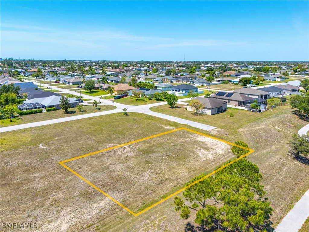 2417 SW 11th Place Cape Coral FL 33914