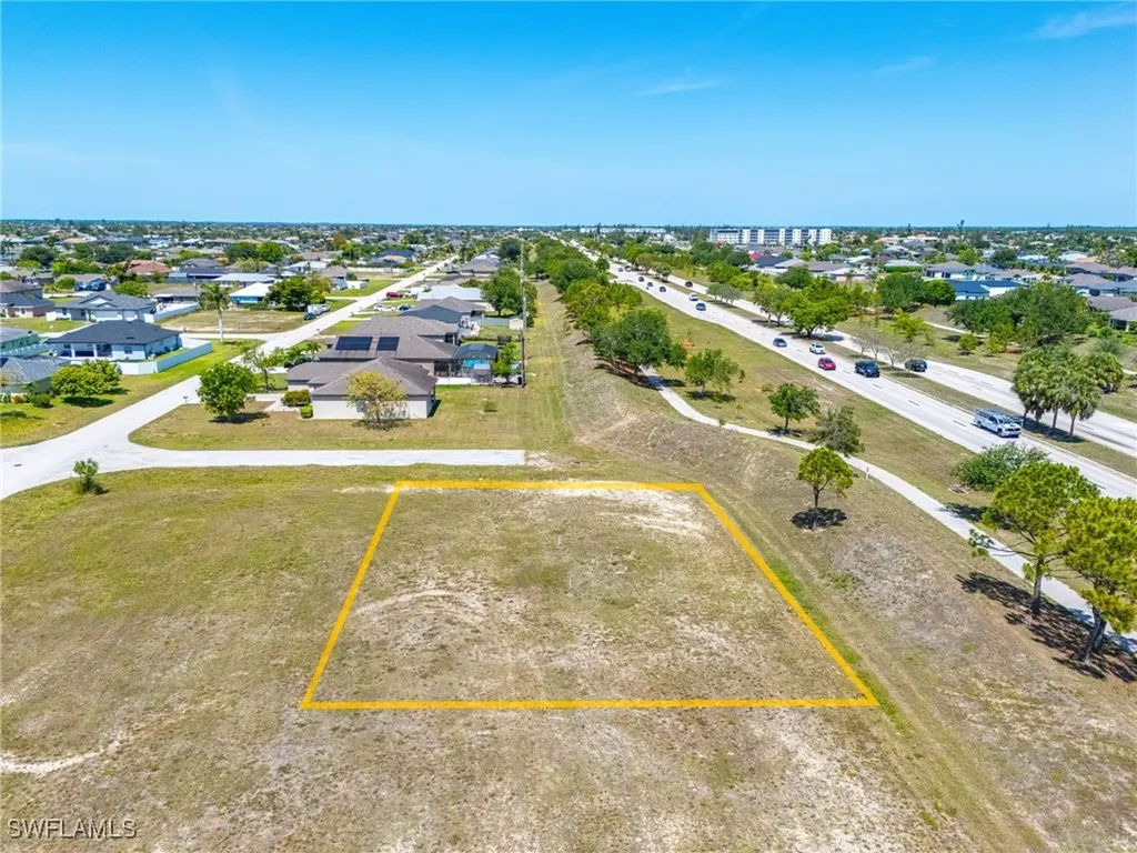2417 SW 11th Place Cape Coral FL 33914
