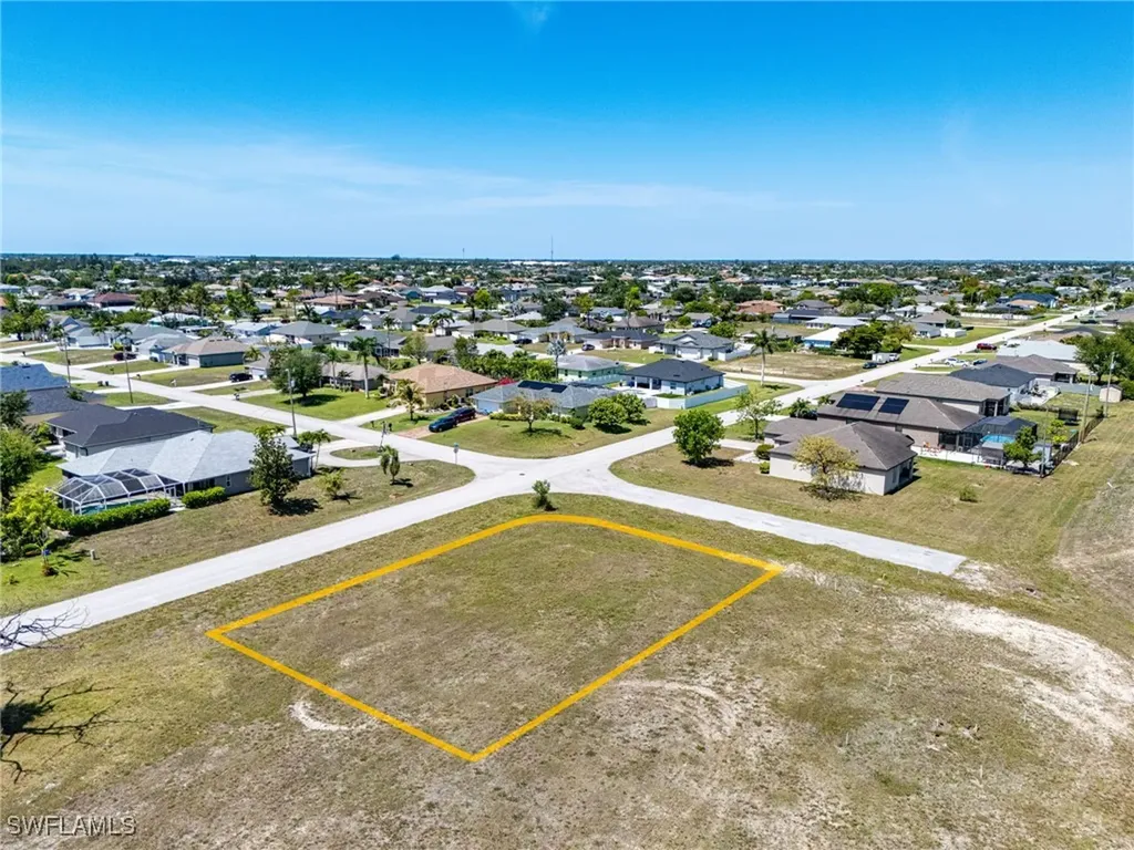 2421 SW 11th Place Cape Coral FL 33914