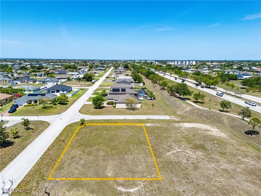 2421 SW 11th Place Cape Coral FL 33914