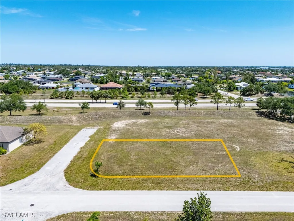 2421 SW 11th Place Cape Coral FL 33914
