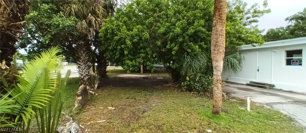 771 Avenue E NW Moore Haven FL 33471