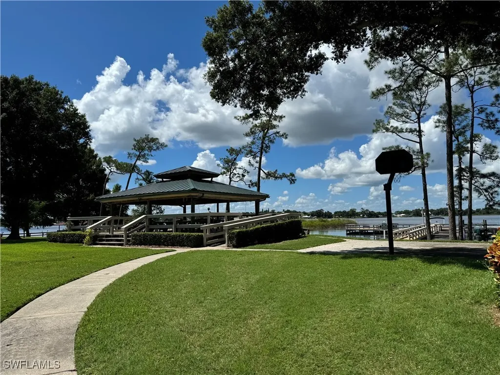 13 Meadowlake Circle S Lake Placid FL 33852