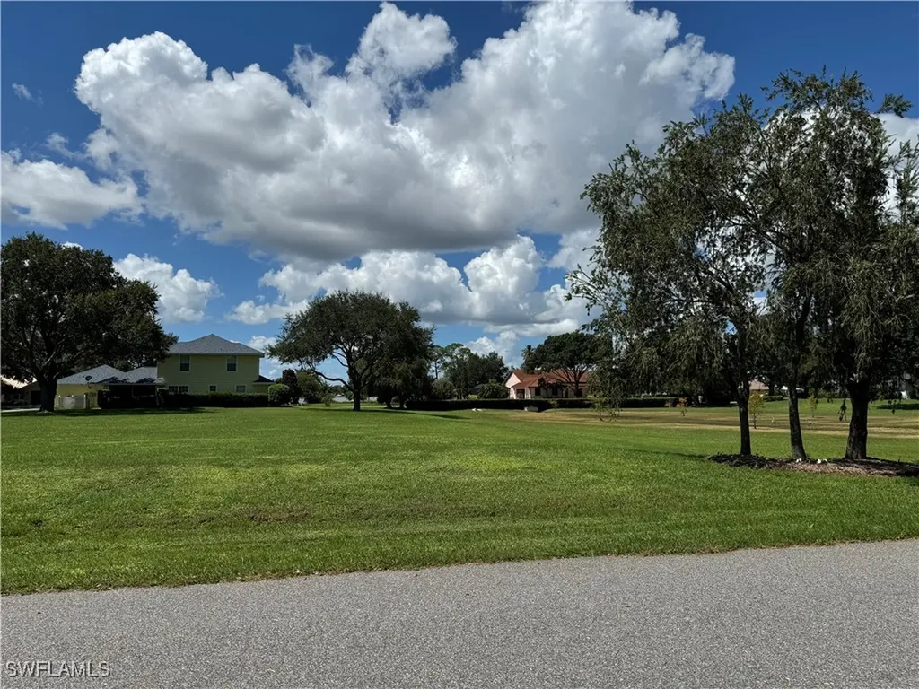 13 Meadowlake Circle S Lake Placid FL 33852