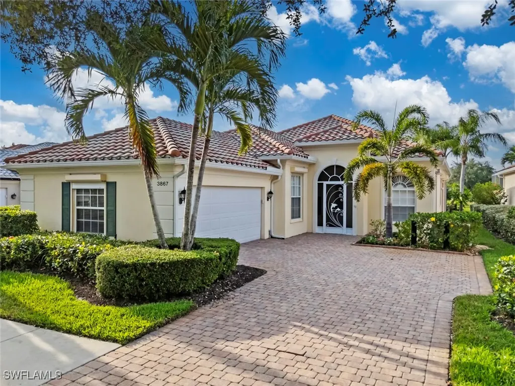3867 Valentia Way Naples FL 34119