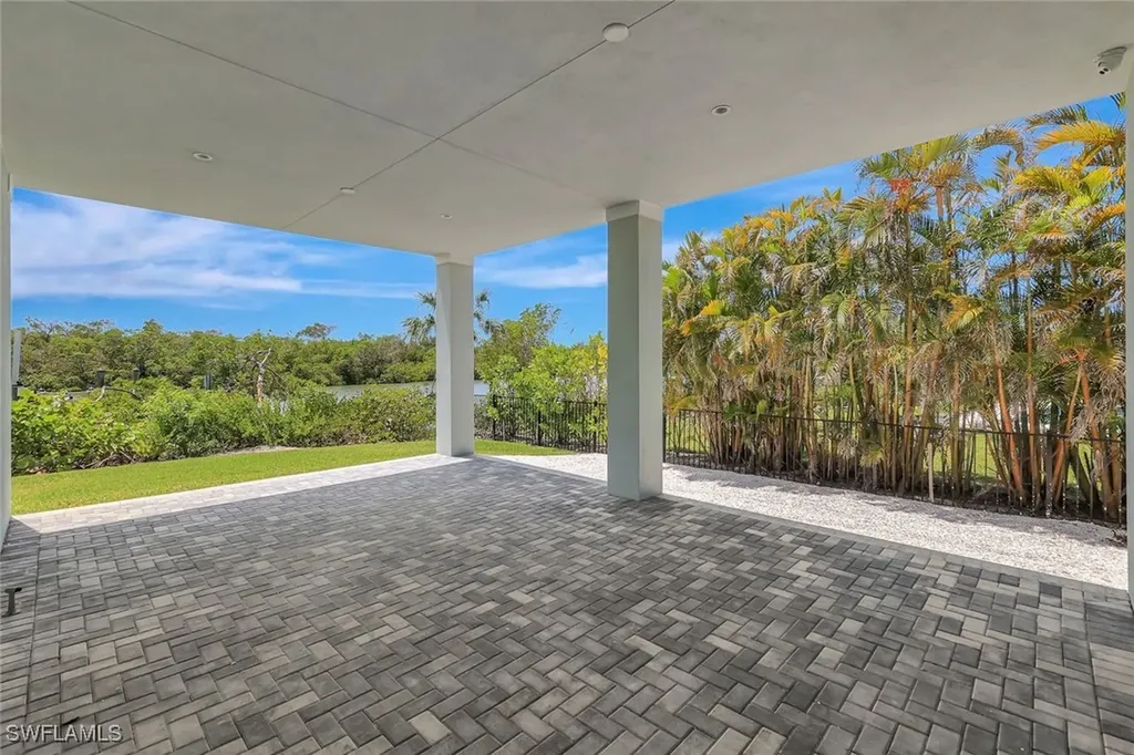 26906 Mclaughlin Boulevard Bonita Springs FL 34134