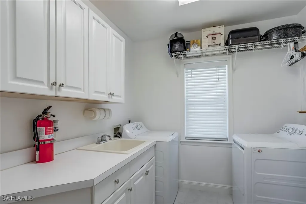 12593 Coconut Creek Court Fort Myers FL 33908