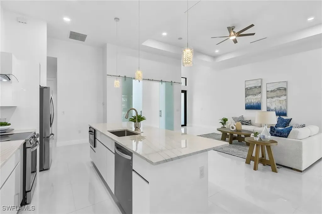 1625 NE 5th Terrace Cape Coral FL 33909