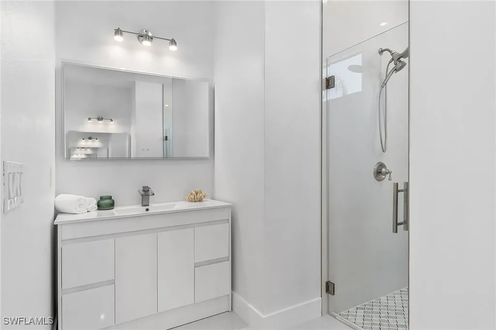 1625 NE 5th Terrace Cape Coral FL 33909