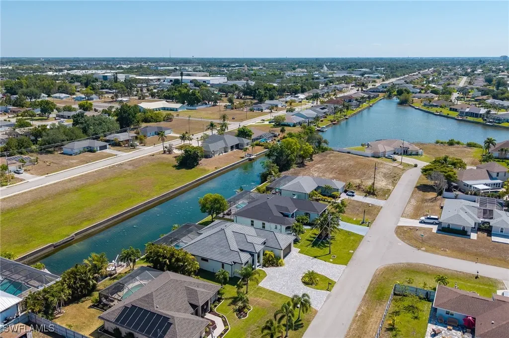 1625 NE 5th Terrace Cape Coral FL 33909