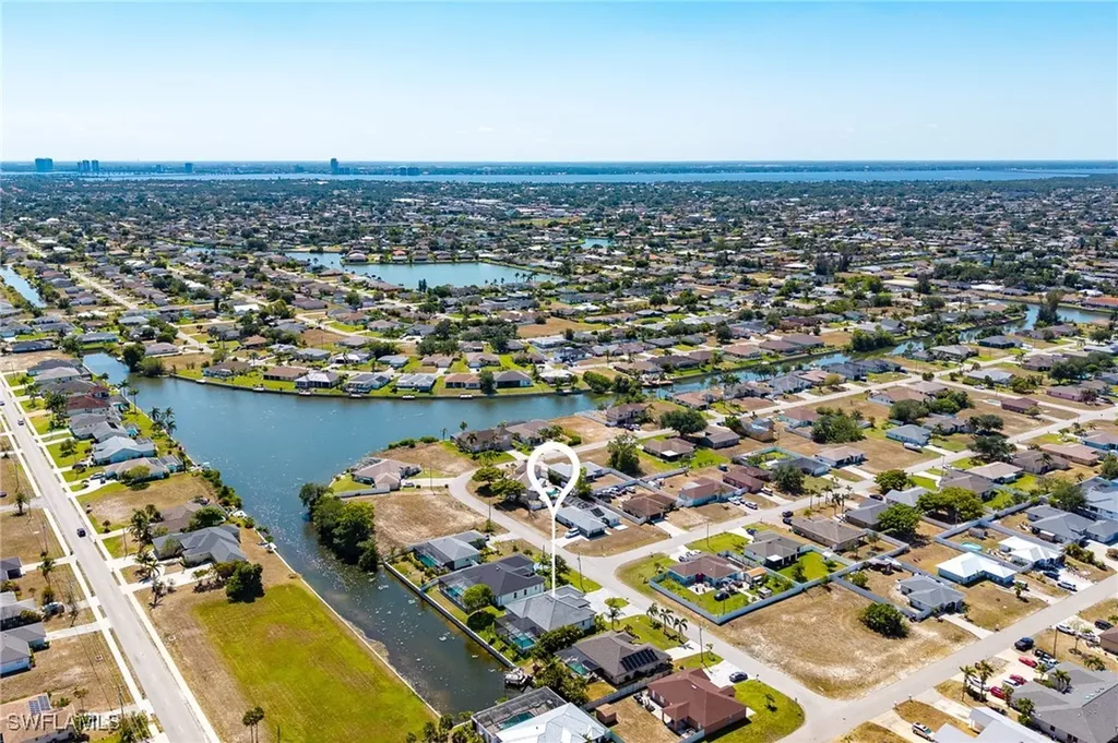 1625 NE 5th Terrace Cape Coral FL 33909