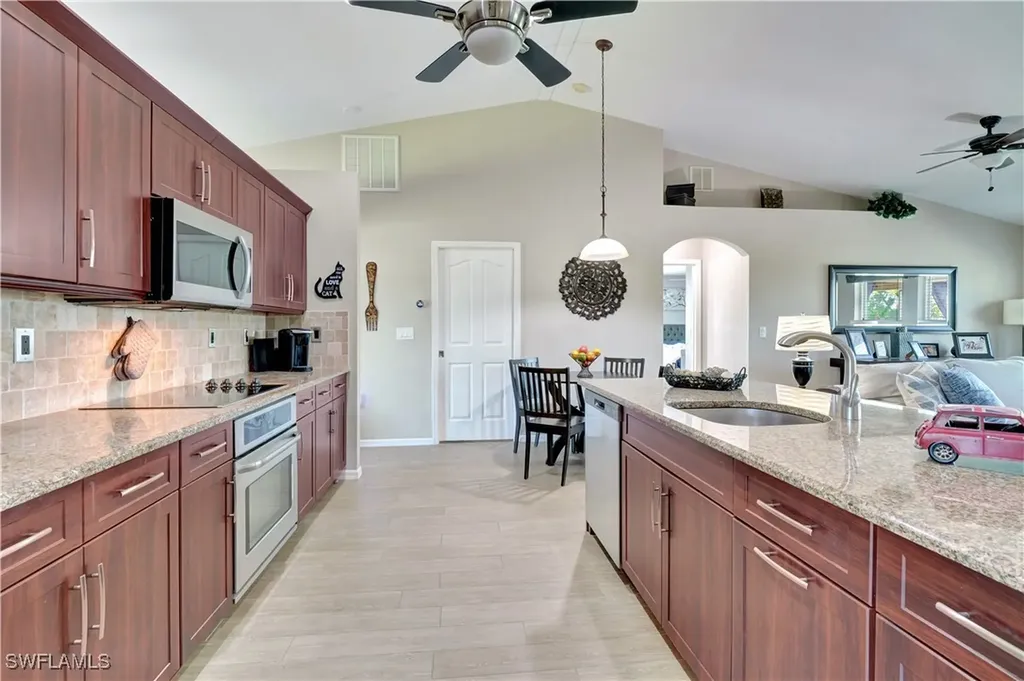 3510 NW 8th Terrace Cape Coral FL 33993