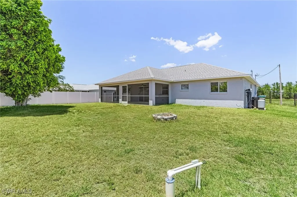 1622 NW 26th Street Cape Coral FL 33993