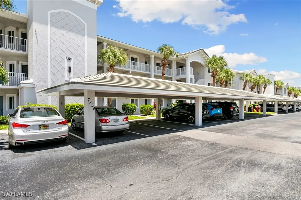 7839 Regal Heron Circle Naples FL 34104