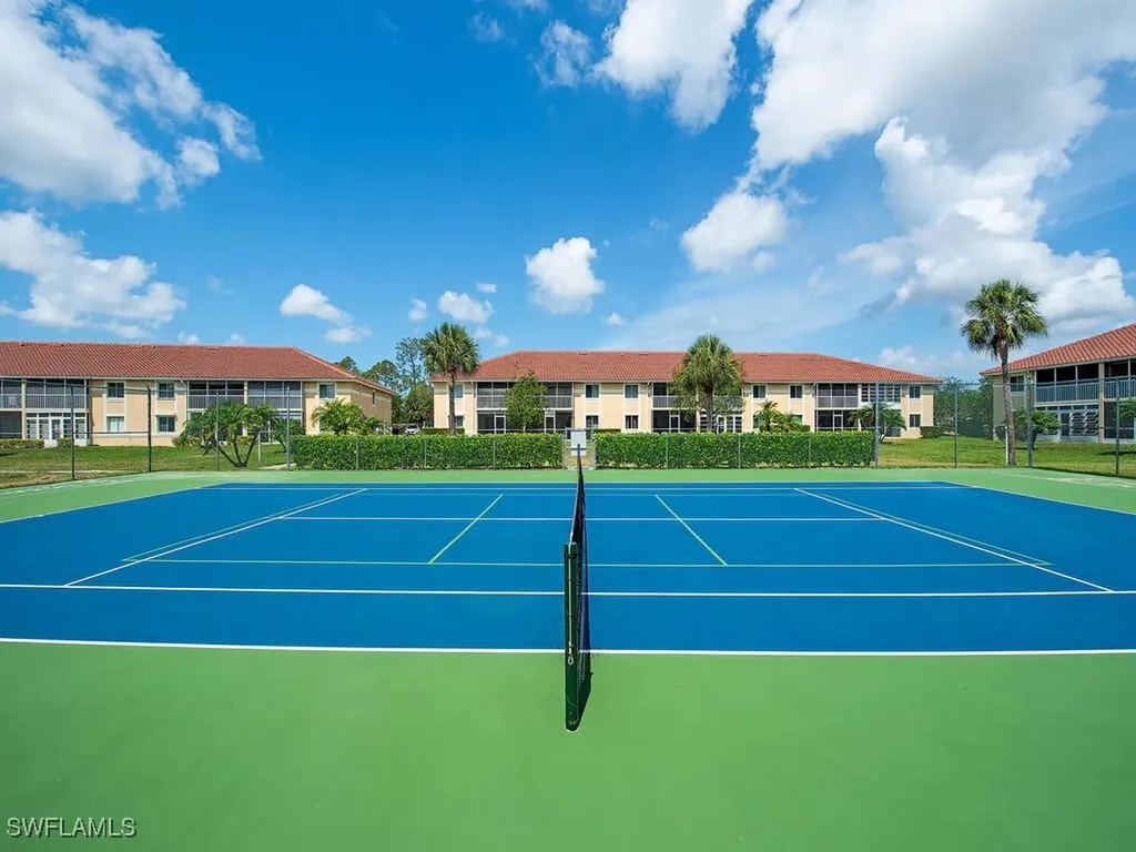 208 Furse Lakes Circle Naples FL 34104