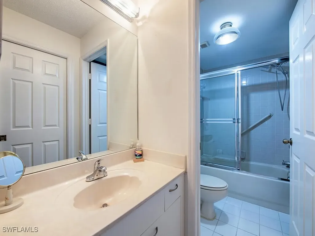 208 Furse Lakes Circle Naples FL 34104