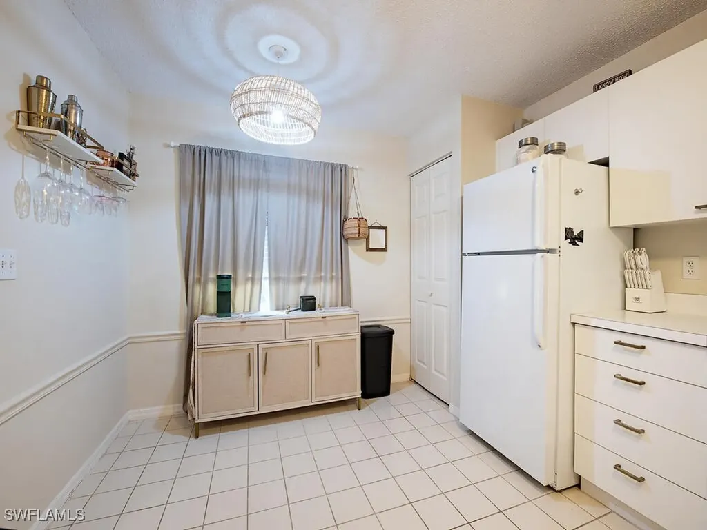 208 Furse Lakes Circle Naples FL 34104