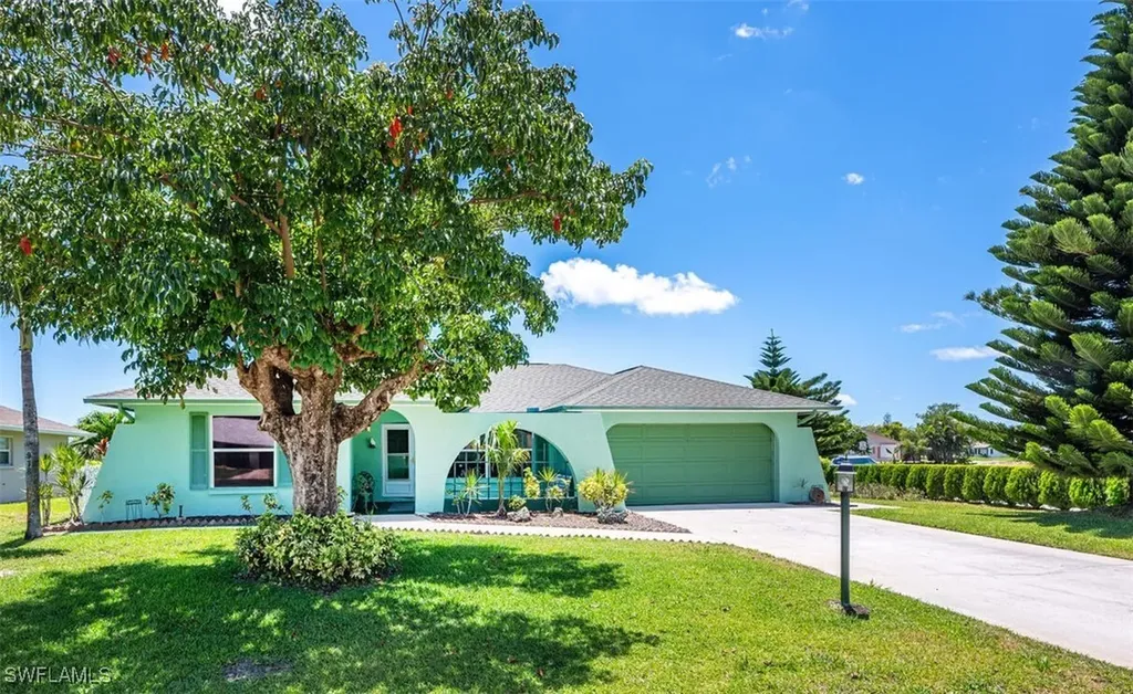 938 Charlemagne Boulevard Naples FL 34112