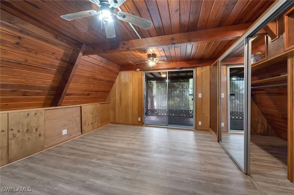 3261 Lakeview Drive Naples FL 34112