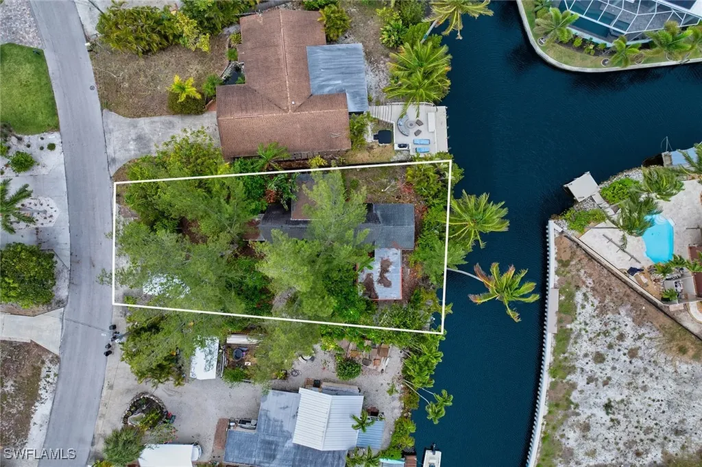 3261 Lakeview Drive Naples FL 34112