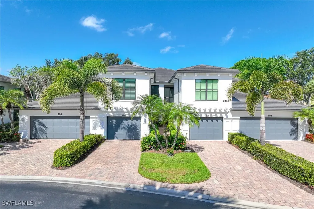 2432 Ravenna Boulevard Naples FL 34109