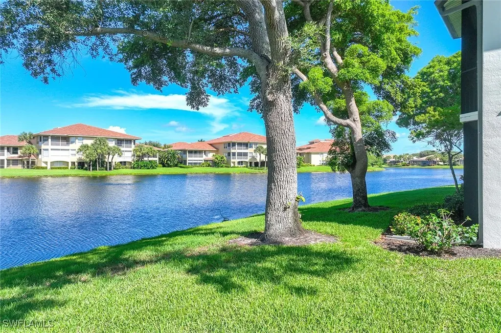 2432 Ravenna Boulevard Naples FL 34109