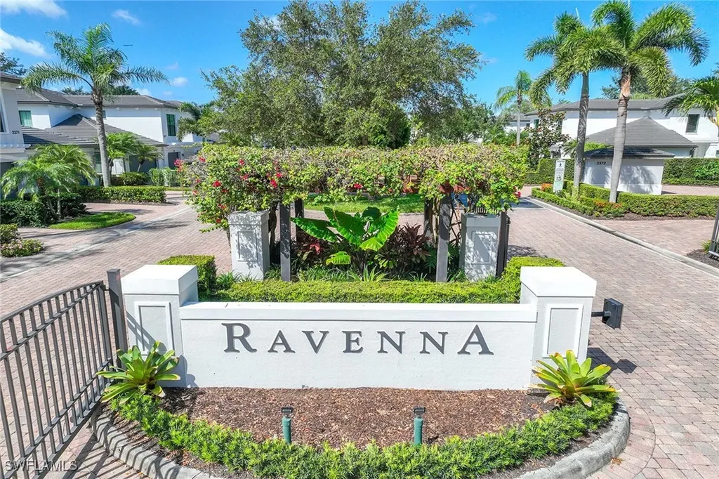 2432 Ravenna Boulevard Naples FL 34109