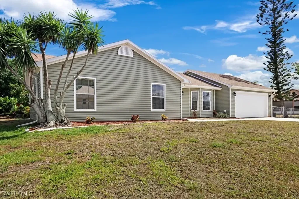 8440 Pennsylvania Boulevard Fort Myers FL 33967