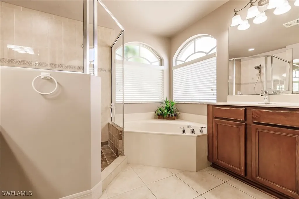 3573 Malagrotta Circle Cape Coral FL 33909