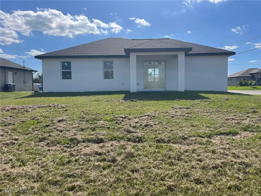 4118 4th Street SW Lehigh Acres FL 33976