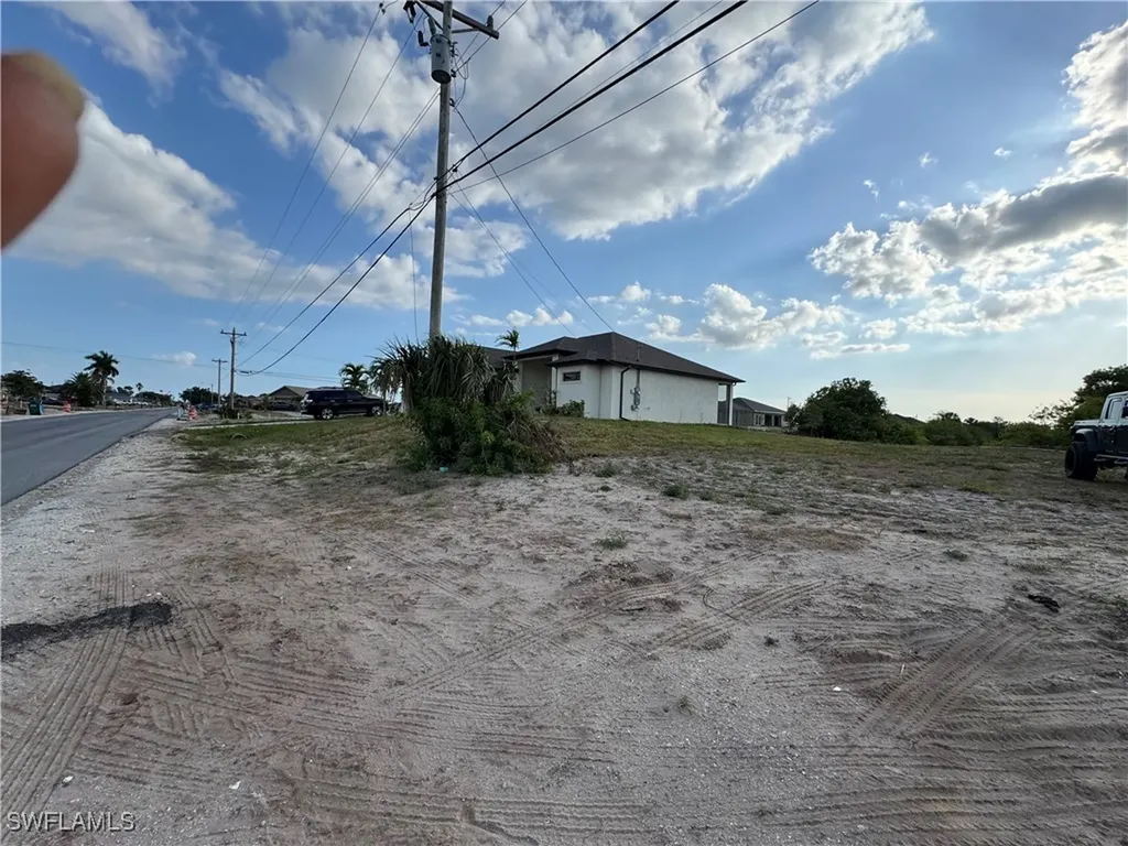 1528 NE 13th Avenue Cape Coral FL 33909