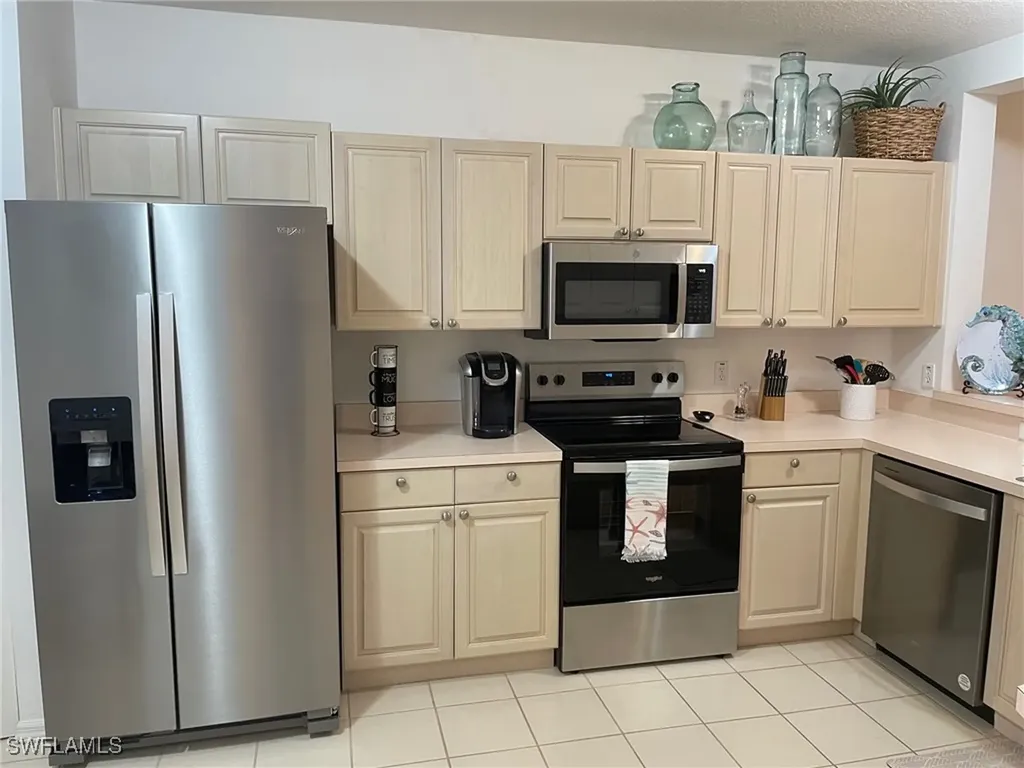 9022 Michael Circle Naples FL 34113