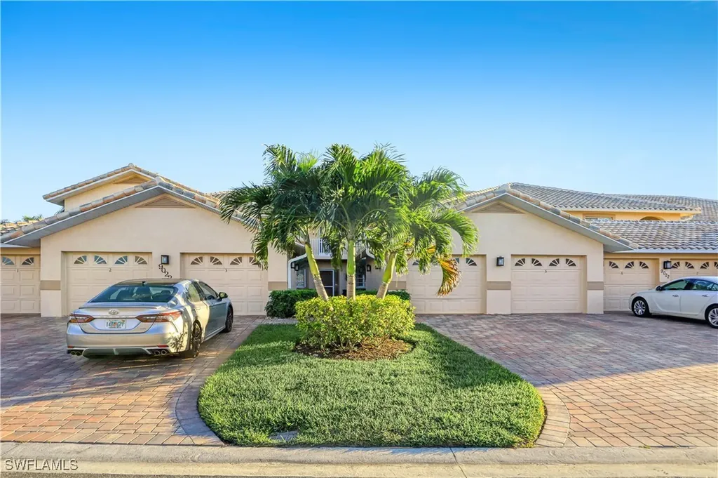 9022 Michael Circle Naples FL 34113