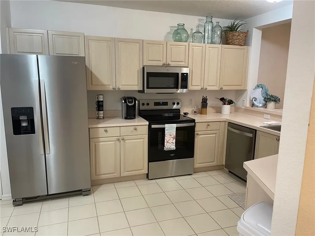 9022 Michael Circle Naples FL 34113