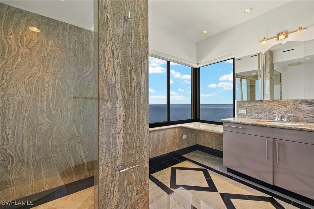 625 La Peninsula Boulevard Naples FL 34113
