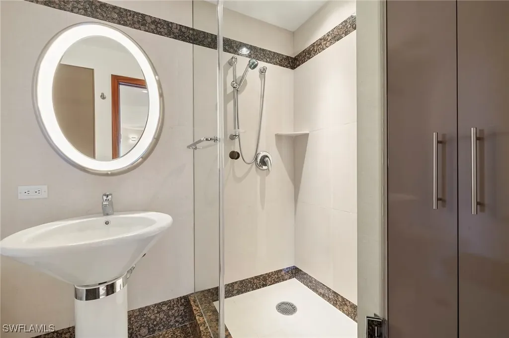 625 La Peninsula Boulevard Naples FL 34113